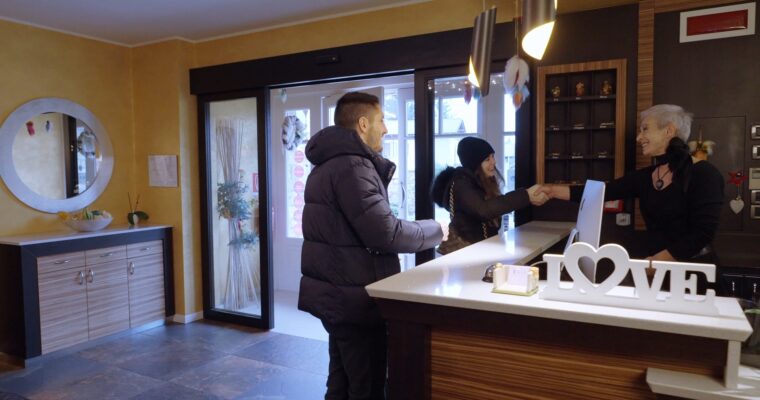 Vivi un Natale Incantato: Magica Fuga in SPA tra le Prealpi Orobie